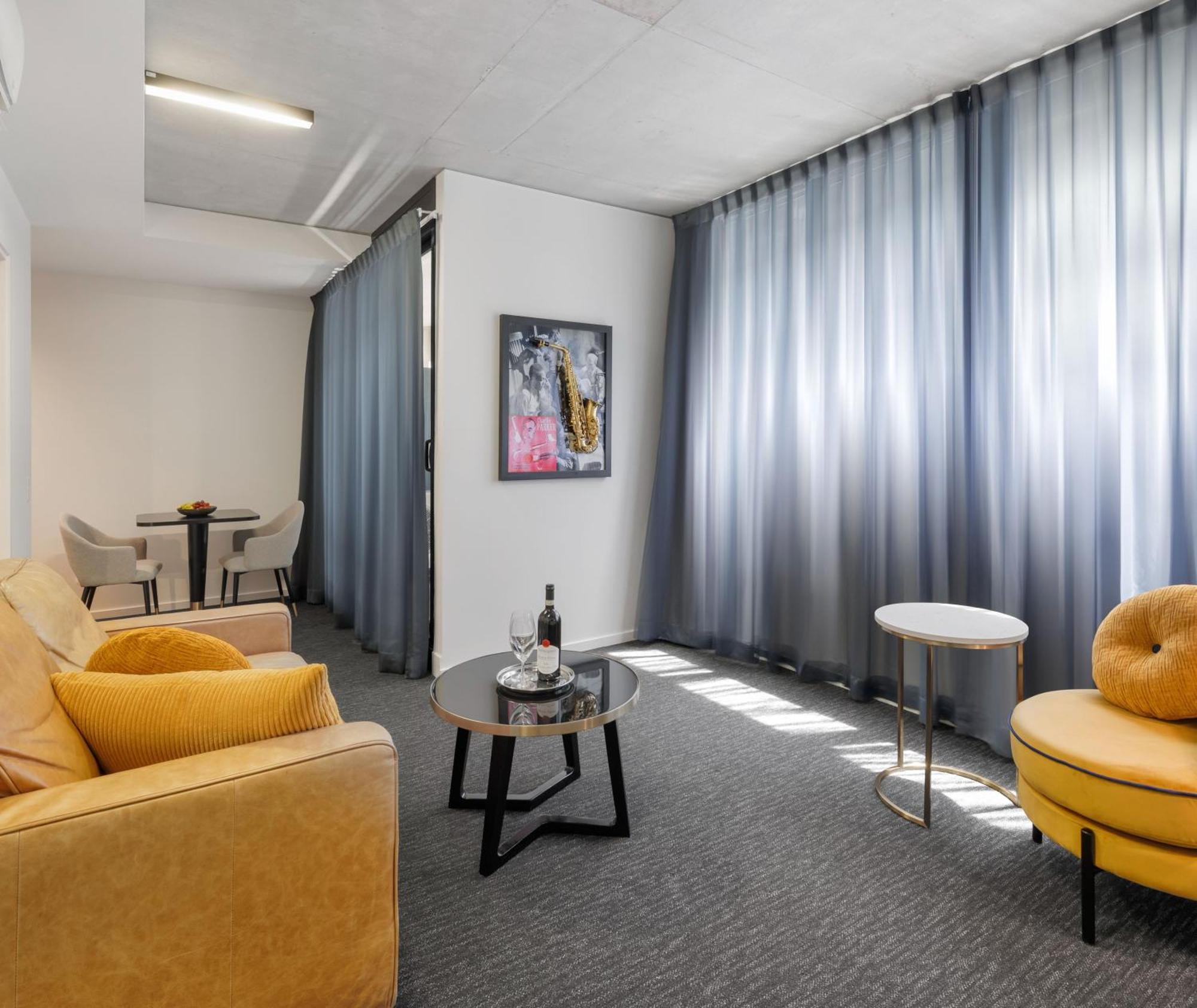 Oaks Melbourne St Kilda Road Hotel Bagian luar foto